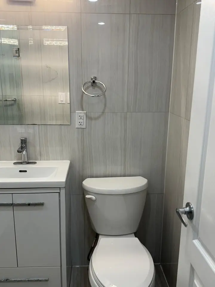Bathroom vanity and mirror